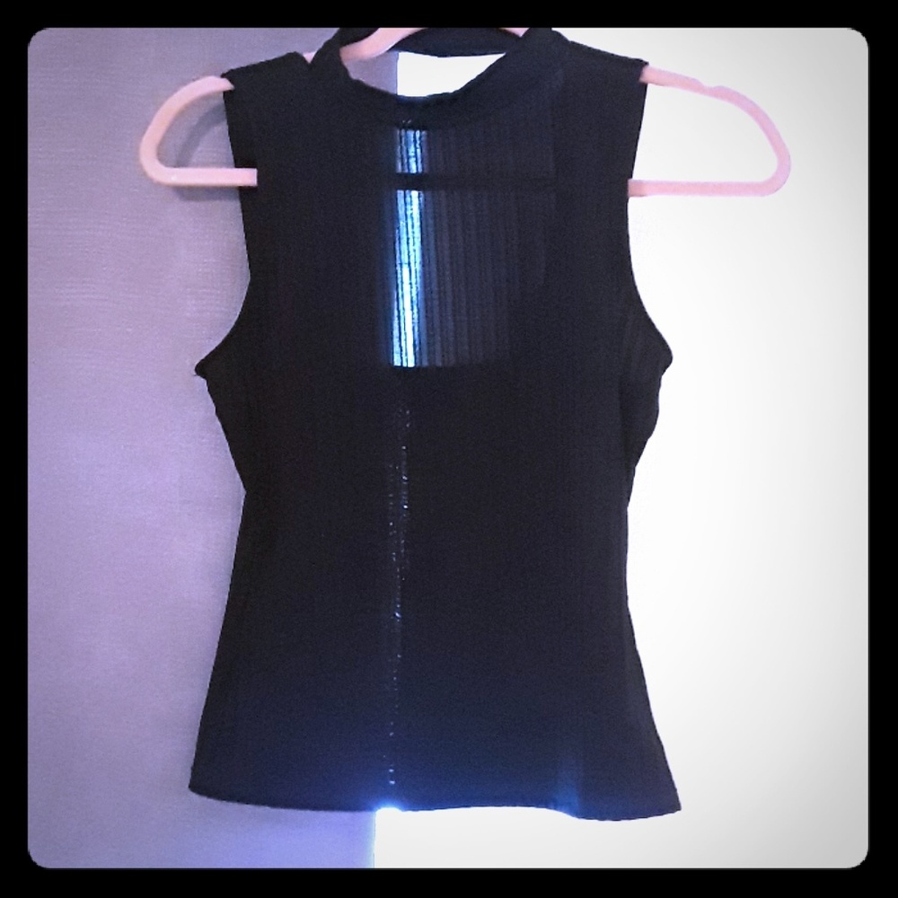 Guess high neck top xs